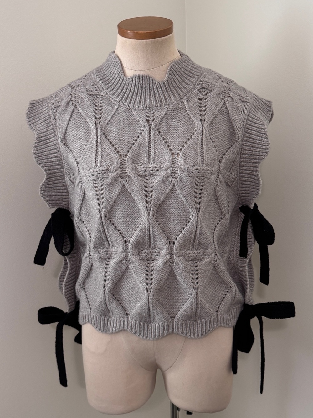 Mable Medium Gray Chunky Knit Sleeveless Sweater Vest w/ Side Ties